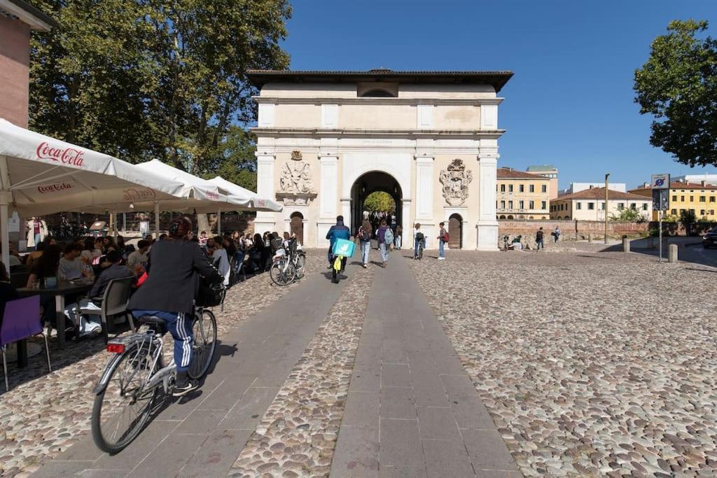 פאדובה Appartamento Sul Fiume Al Portello מראה חיצוני תמונה